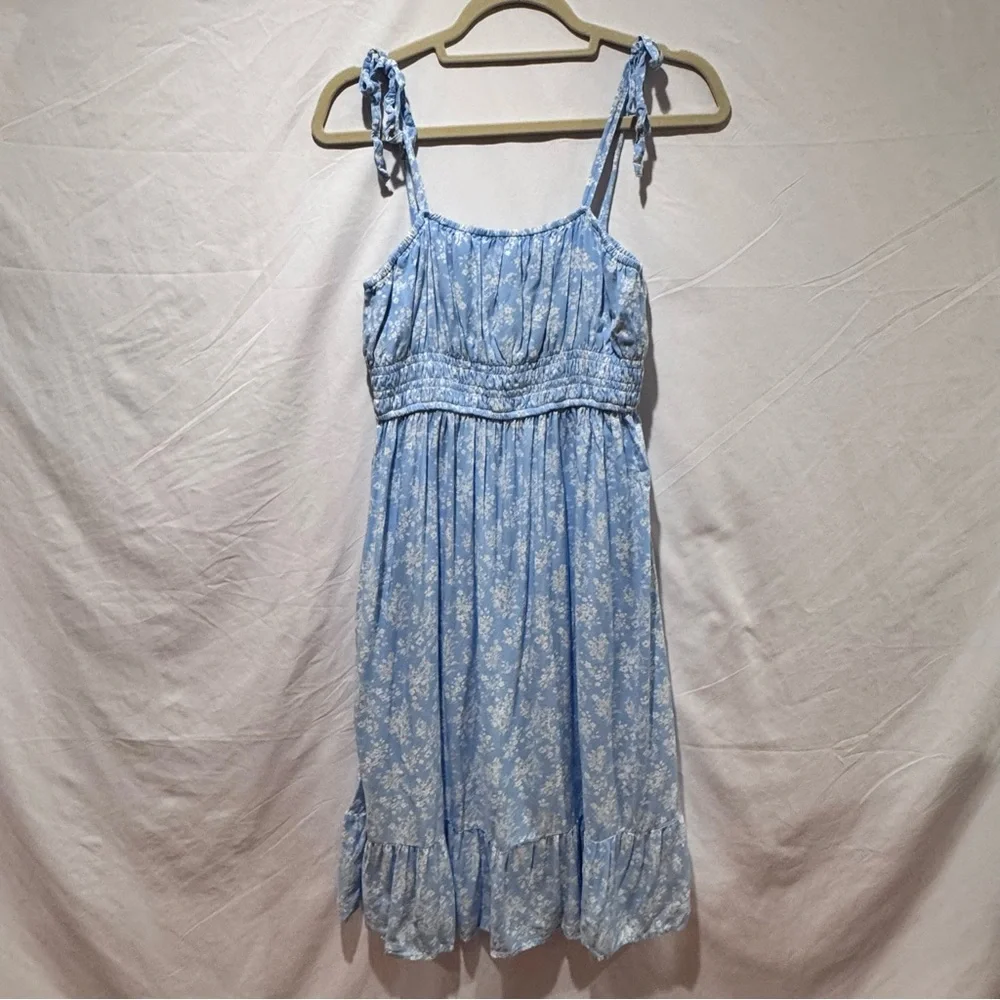 RSQ Tier Printed Dress Light Blue White Floral Pattern Size L Adjustable Straps - Picture 8 of 13